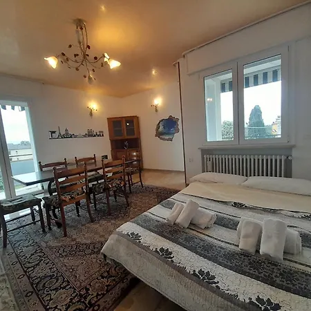 Attico Confortevole Vicino A Venezia E Padova Apartment *